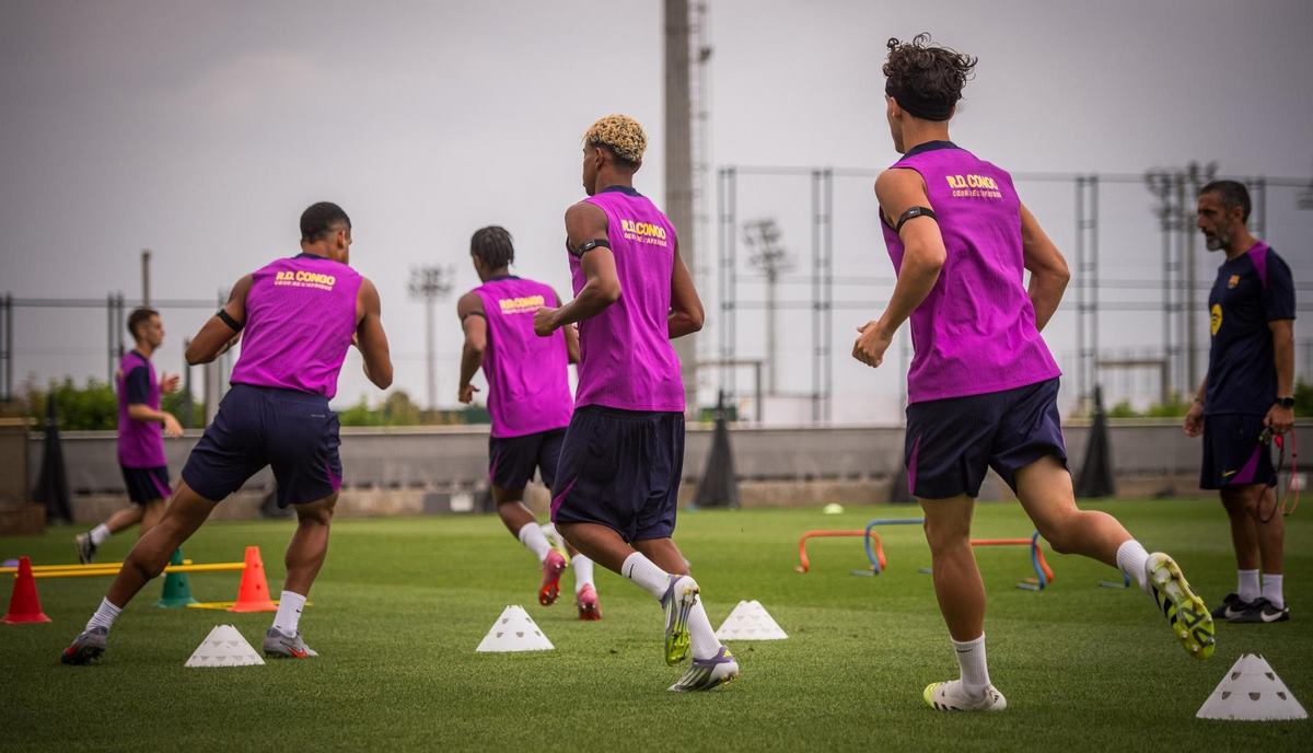 Cả hai đội bóng đều không có lựa lượng mạnh nhất